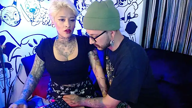 Snapshot of tatouagendecouple chatting on 01/05/25, 02:17 tatouagendecouple online show from 01/05/25, 02:17