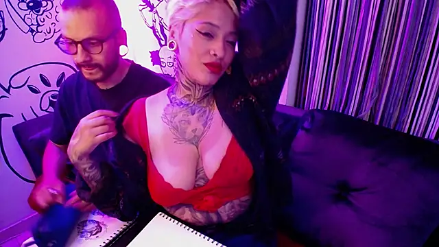 Snapshot of tatouagendecouple chatting on 01/11/25, 05:31 tatouagendecouple online show from 01/11/25, 05:31