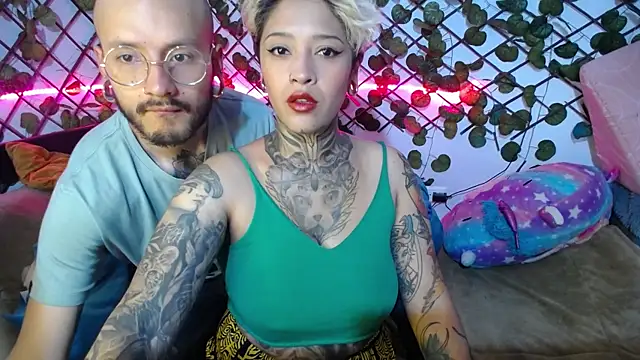 Snapshot of tatouagendecouple chatting on 03/15/25, 01:18 tatouagendecouple online show from 03/15/25, 01:18