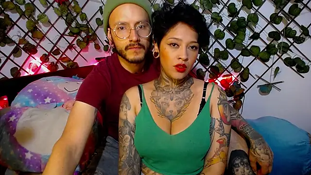 Snapshot of tatouagendecouple chatting on 03/20/25, 03:34 tatouagendecouple online show from 03/20/25, 03:34