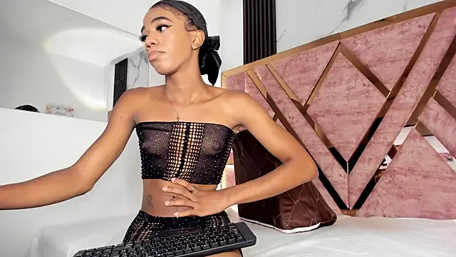 tifany bigdick online show from 03/15/25, 06:32