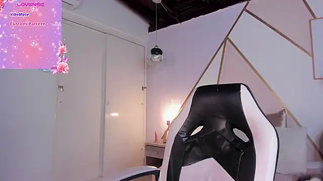 emma carterr1 online show from 12/21/24, 01:04