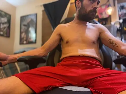 Snapshot of slutty_guy12 chatting on 01/27/25, 08:39 slutty guy12 online show from 01/27/25, 08:39