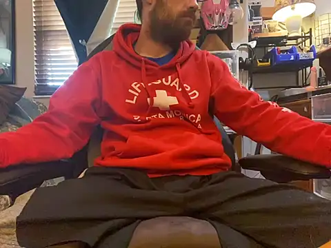 Snapshot of slutty_guy12 chatting on 01/28/25, 07:32 slutty guy12 online show from 01/28/25, 07:32