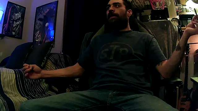 Snapshot of slutty_guy12 chatting on 02/12/25, 12:37 slutty guy12 online show from 02/12/25, 12:37