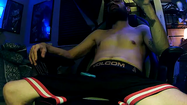 Snapshot of slutty_guy12 chatting on 02/28/25, 04:54 slutty guy12 online show from 02/28/25, 04:54