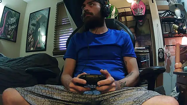 Snapshot of slutty_guy12 chatting on 03/04/25, 10:05 slutty guy12 online show from 03/04/25, 10:05