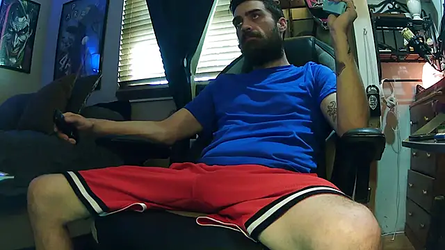 Snapshot of slutty_guy12 chatting on 03/07/25, 07:05 slutty guy12 online show from 03/07/25, 07:05