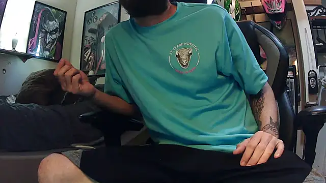 Snapshot of slutty_guy12 chatting on 03/10/25, 04:14 slutty guy12 online show from 03/10/25, 04:14