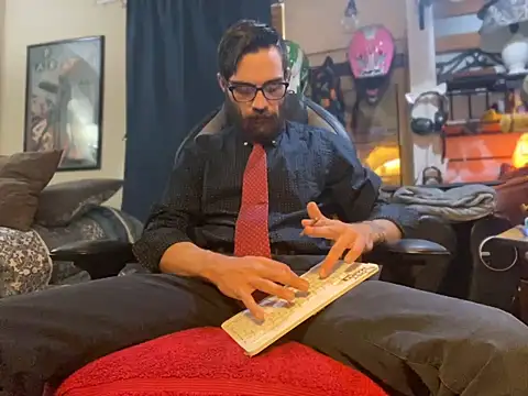 Snapshot of slutty_guy12 chatting on 03/14/25, 07:23 slutty guy12 online show from 03/14/25, 07:23