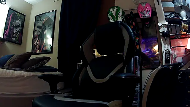 Snapshot of slutty_guy12 chatting on 03/15/25, 08:54 slutty guy12 online show from 03/15/25, 08:54