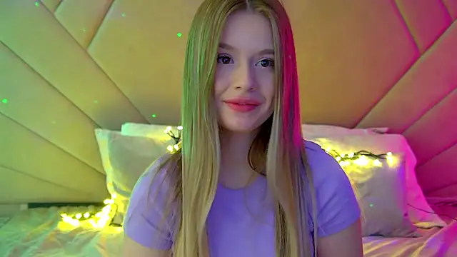 MilanaBalmain online show from 03/08/25, 08:33