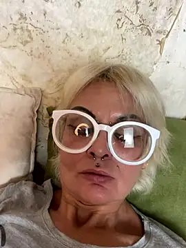 Gardener of Illusions online show from 10/30/25, 10:10