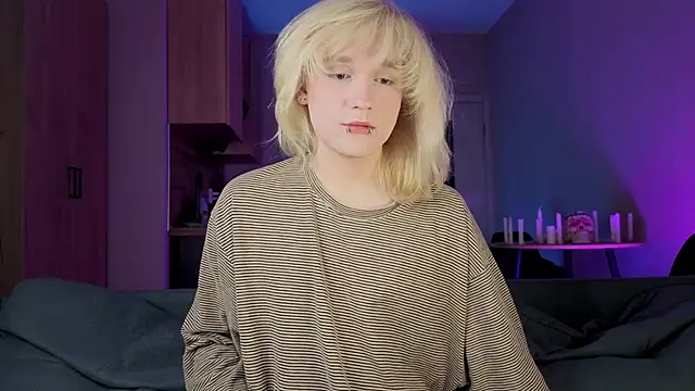 Gregory Byyrd online show from 10/24/25, 08:38