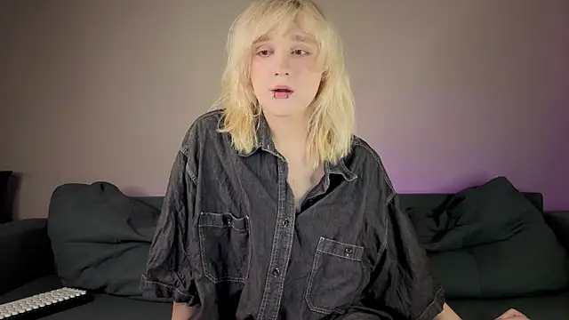 Gregory Byyrd online show from 11/18/25, 09:19