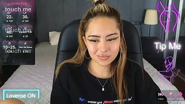 baby  kim online show from 10/22/25, 09:20