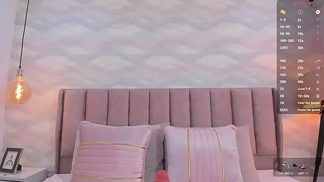 im nika  online show from 01/20/25, 04:34