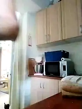 Snapshot of Lisak951 chatting on 07/07/26, 04:37 Lisak951 online show from 07/07/26, 04:37