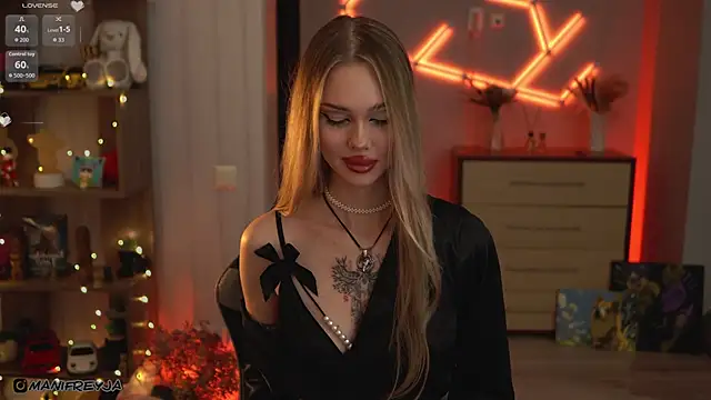 ManiFreyja online show from 11/19/25, 08:53