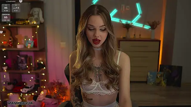 ManiFreyja online show from 12/01/25, 06:24