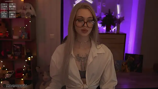 Snapshot of ManiFreyja chatting on 02/03/26, 11:32 ManiFreyja online show from 02/03/26, 11:32