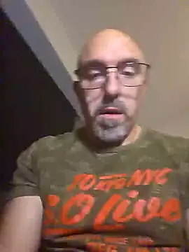 Snapshot of Crosss-23cm chatting on 11/04/25, 07:46 Crosss-23cm online show from 11/04/25, 07:46