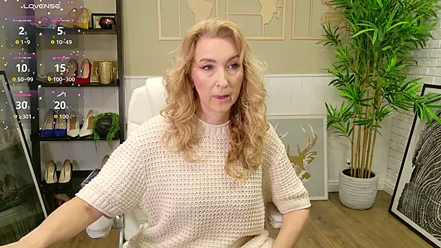 LadyLeea online show from 04/30/26, 04:19