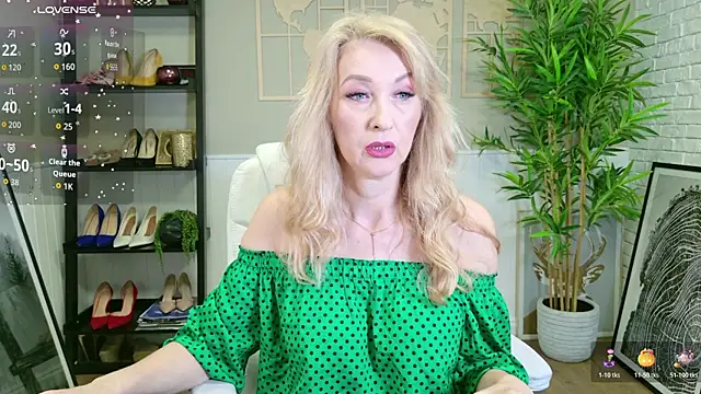 LadyLeea online show from 06/04/26, 05:13