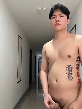 Snapshot of thehornyboyz chatting on 10/25/25, 04:09 thehornyboyz online show from 10/25/25, 04:09