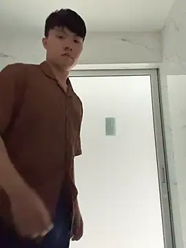 Snapshot of thehornyboyz chatting on 01/11/26, 09:14 thehornyboyz online show from 01/11/26, 09:14