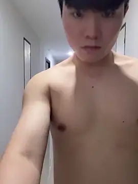 Snapshot of thehornyboyz chatting on 02/15/26, 02:47 thehornyboyz online show from 02/15/26, 02:47