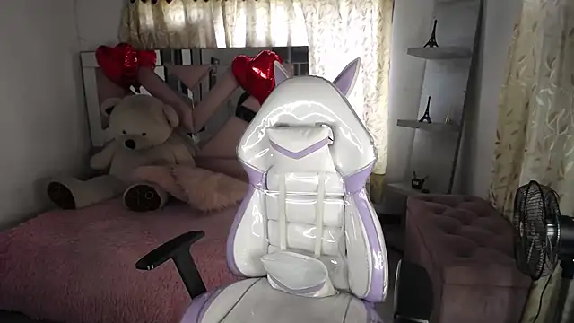 Mia Fischer online show from 02/20/25, 07:08