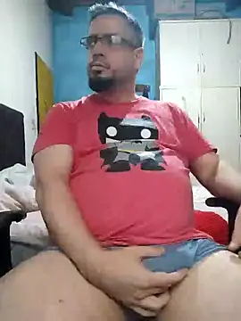 Snapshot of MrBig_2024 chatting on 12/17/24, 10:32 MrBig 2024 online show from 12/17/24, 10:32