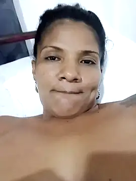 Snapshot of alejandraboobs07 chatting on 12/07/24, 03:47 alejandraboobs07 online show from 12/07/24, 03:47