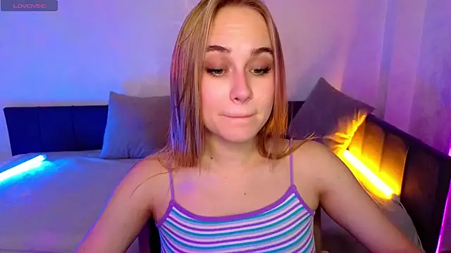 LianaBright online show from 10/01/25, 02:17