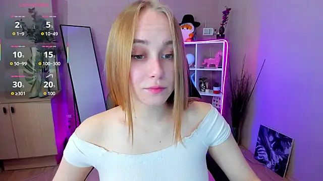 LianaBright online show from 04/25/26, 02:03