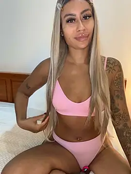 Snapshot of CoCo-Queen chatting on 02/21/26, 03:29 CoCo-Queen online show from 02/21/26, 03:29