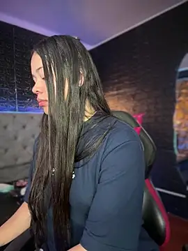 Paloma  LS online show from 11/29/25, 07:39