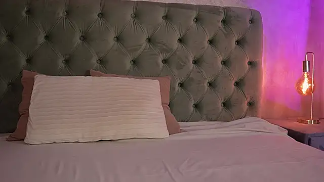 LucyWilow online show from 05/05/26, 04:31