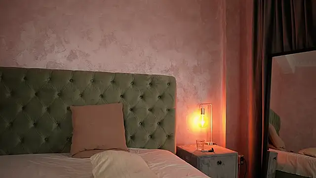 LucyWilow online show from 06/06/26, 04:50