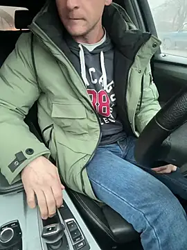 Snapshot of AlexGWoW chatting on 01/10/25, 11:54 AlexGWoW online show from 01/10/25, 11:54