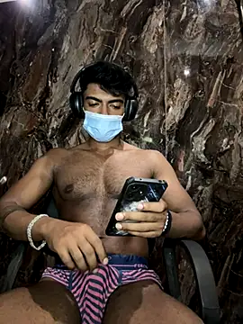 rony6663 online show from 10/20/25, 09:54