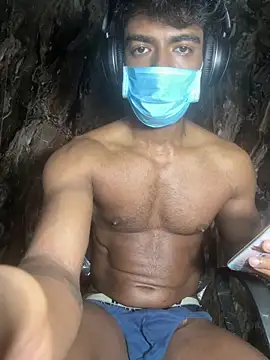 rony6663 online show from 03/15/26, 07:47