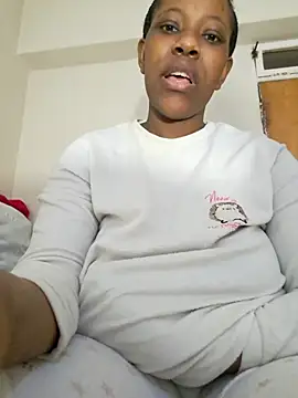 Snapshot of vanie chatting on 11/16/25, 08:20 vanie online show from 11/16/25, 08:20