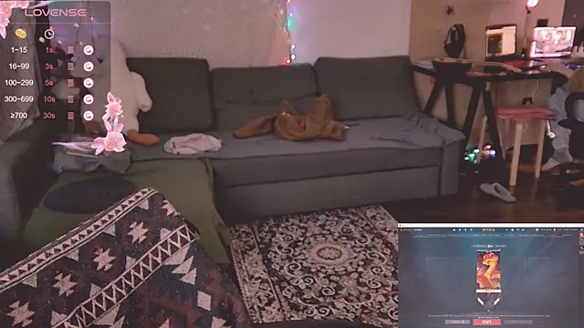 Snapshot of valorant_girl chatting on 03/03/25, 04:14 valorant girl online show from 03/03/25, 04:14