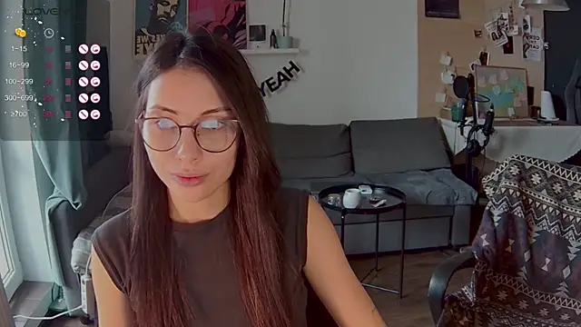 valorant girl online show from 04/05/26, 10:23