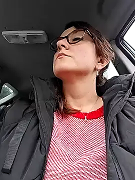 Snapshot of stunning_Rosi chatting on 12/19/24, 11:29 stunning Rosi online show from 12/19/24, 11:29