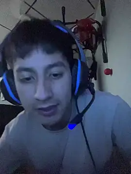 Snapshot of Stiven_017 chatting on 01/18/26, 10:57 Stiven 017 online show from 01/18/26, 10:57