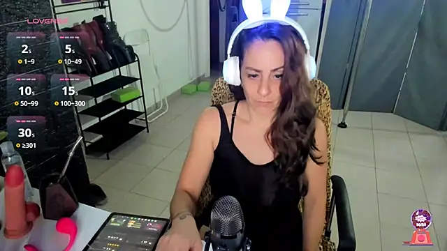 jessiburningheels online show from 02/23/25, 10:28