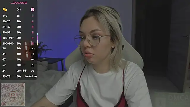 whoa-hoa-hoa-hoa-hoa online show from 09/21/25, 04:19